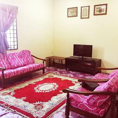 Homestay Bandar Pekan - Musleem Preferred Kültér fotó